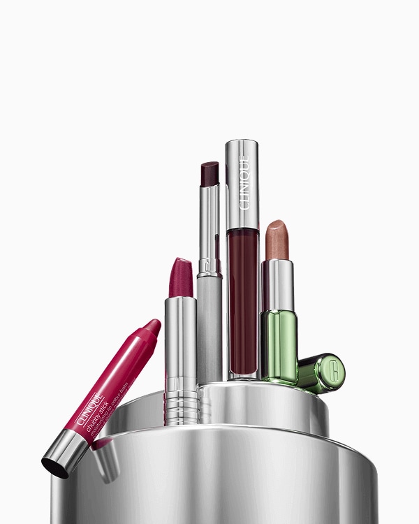 Clinique Lip Vault: Lipstick Set, A set of Clinique’s 5 favorite lip legends in a variety of stunning shades to wear from day to night.<br>*This value set is excluded from additional discounts.